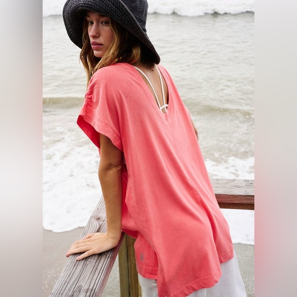 NWOT Arabesque Tee - Picture 2 of 9